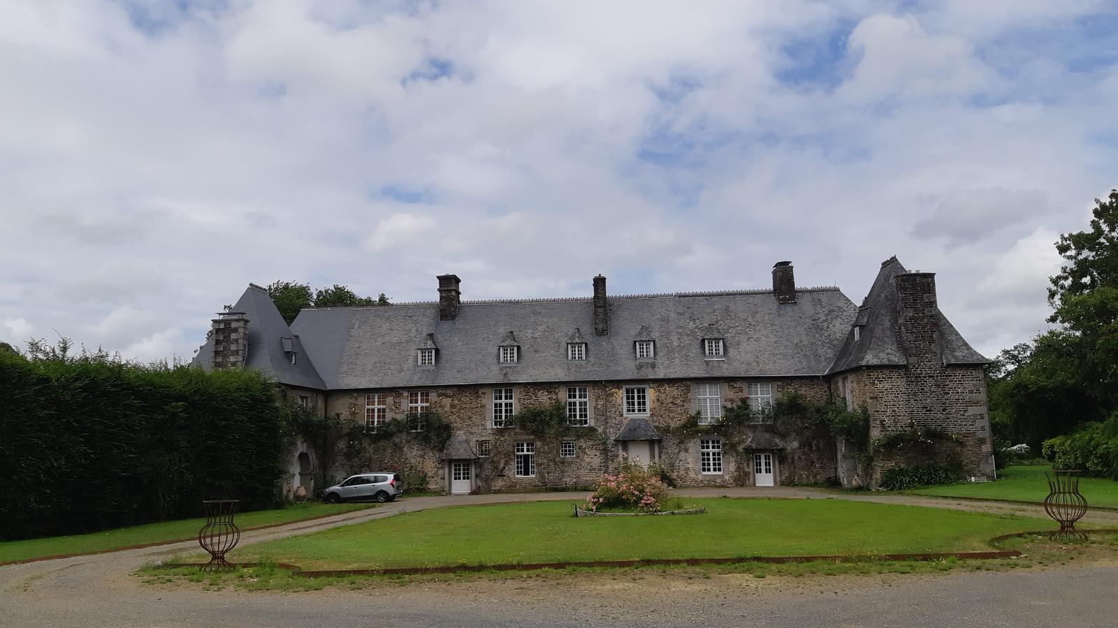 Le Logis D'Equilly